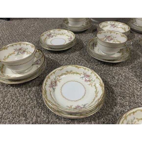 RARE Noritake Japan Dinner Set Hand Painted Floral Golden Trim 28 Piece Gift - Picture 9 of 16